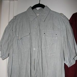 Oakridge Italian Brand short sleeve shirt